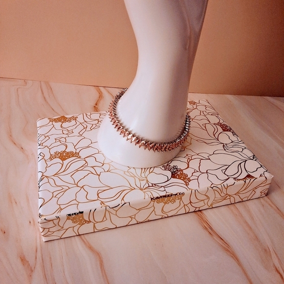 Pretty Bird 18K White Gold Plated Pink Crystal Bracelet - Picture 3 of 16